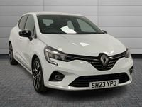 Used Renault Clio V Techno 145 HP (106 kW) 2023 White  Hatchback