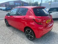 Used Toyota Yaris Sport 99 HP (72 kW) 2016 Red Hatchback