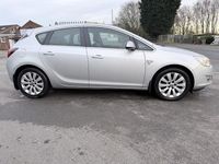 Used Vauxhall Astra Elite 2010 Silver Hatchback