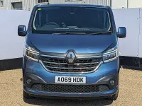 Used Renault Trafic 2019 Blue MPV