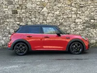 Używany Mini Cooper Hatch 134 KM (98 kW) 2022 Czerwony Hatchback