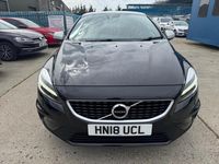 Usado Volvo V40 R-Design 122 HP (89 kW) 2018 Preto Citadino