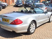 Used Mercedes SL350 245 HP (180 kW) 2004 Cabriolet