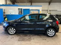 Begagnad VW Polo SE 2011 Svart Halvkombi