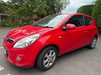Used Hyundai i20 Edition 77 HP (56 kW) 2011 Red Hatchback