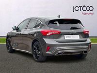 Używany Ford Focus Vignale 123 KM (90 kW) 2019 Szary Hatchback