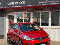Used Renault Clio IV Dynamique 120 HP (88 kW) 2017 Red Hatchback