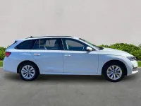 Używany Skoda Octavia SE Technology 113 KM (83 kW) 2025 Biały Kombi