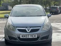 Usado Vauxhall Corsa Club 90 HP (66 kW) 2007 Prateado Citadino