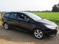 Usado Ford Focus Style 120 CV (88 kW) 2016 Negro Familiar