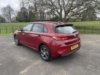 Used Hyundai i30 SE 120 HP (88 kW) 2023 Red Hatchback
