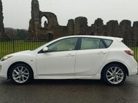 Used Mazda 3 105 HP (77 kW) 2013 White Hatchback