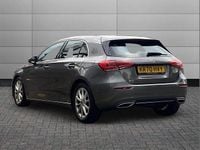 Usado Mercedes A200 Executive 150 CV (110 kW) 2020 Gris Utilitario