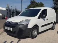 Used Citroën Berlingo 75 HP (55 kW) 2017 White MPV