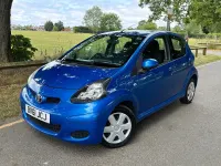 Used Toyota Aygo 68 HP (50 kW) 2011 Blue Hatchback
