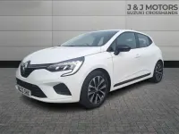 Used Renault Clio V Evolution 2023 White Hatchback