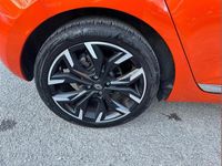 Used Renault Clio V Techno 90 HP (66 kW) 2025 Valencia orange  Hatchback