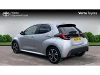 Used Toyota Yaris Hybrid Design 113 HP (83 kW) 2024 Silver Hatchback