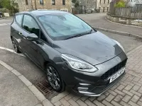 Usado Ford Fiesta ST-Line 100 HP (73 kW) 2018 Cinzento Citadino