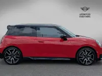 Used Mini Cooper SE Hatch 158 kW (215 HP) 2024 Red Hatchback