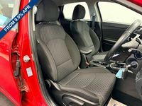 Usado Kia Ceed Play 120 HP (88 kW) 2019 Vermelho Citadino