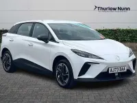 Used MG MG4 EV SE 2023 White Hatchback