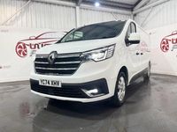 Usado Renault Trafic 150 HP (110 kW) 2024 Branco Monovolume
