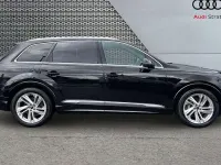 Used Audi Q7 S-Line 286 HP (210 kW) 2023 Black SUV