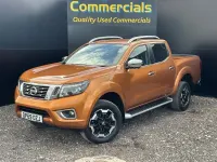 Used Nissan Navara Tekna 190 HP (139 kW) 2020 Yellow Pickup
