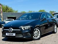 Begagnad Mercedes A180 Executive 116 HK (85 kW) 2018 Svart Halvkombi