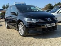 Used VW Touran SE 115 HP (84 kW) 2018 Black MPV
