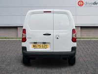 New Vauxhall Combo 102 HP (75 kW) 2025 Solid  kaolin white Van