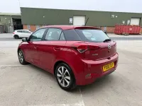 Used Hyundai i20 Edition 100 HP (73 kW) 2016 Red Hatchback