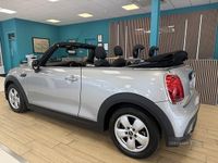 Używany Mini Cooper Cabriolet Classic 134 KM (98 kW) 2023 Srebrny Kabriolet