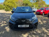 Używany Toyota Aygo X PURE 2023 Czarny SUV