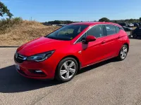 Used Vauxhall Astra Elite 150 HP (110 kW) 2016 Red Hatchback