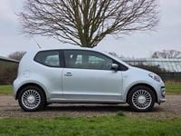 Używany VW up! high up! 75 KM (55 kW) 2012 Srebrny Hatchback