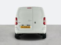 Second-hand Vauxhall Combo 100 CP (73 kW) 2023 Alb Monovolum