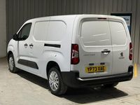 Used Peugeot Partner 131 HP (96 kW) 2023 White MPV