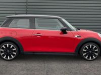 Usado Mini Cooper Exclusive 136 HP (100 kW) 2021 Citadino
