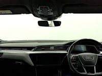 Begagnad Audi e-tron Black Edition 300 kW (408 HK) 2022 Svart SUV