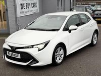 Used Toyota Corolla 116 HP (85 kW) 2019 White Hatchback