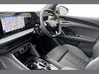 Used Audi Q5 Sportback Advanced 201 HP (147 kW) 2025 Green SUV