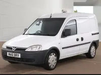 Used Vauxhall Combo 75 HP (55 kW) 2011 White MPV