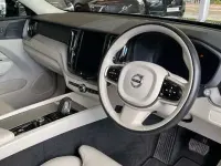 Usado Volvo XC60 Plus 247 HP (181 kW) 2024 SUV
