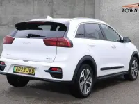 Used Kia e-Niro 150 kW (204 HP) 2022 White SUV
