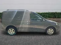 Usado VW Caddy Pro 122 HP (89 kW) 2024 Cinzento Monovolume