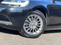 Used Volvo V40 Momentum 120 HP (88 kW) 2016 Onyx black metallic Hatchback