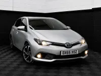 Gebraucht Toyota Auris Design 116 PS (85 kW) 2015 Silber Kleinwagen