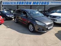 Usado Ford S-MAX Titanium 2016 Cinzento Monovolume